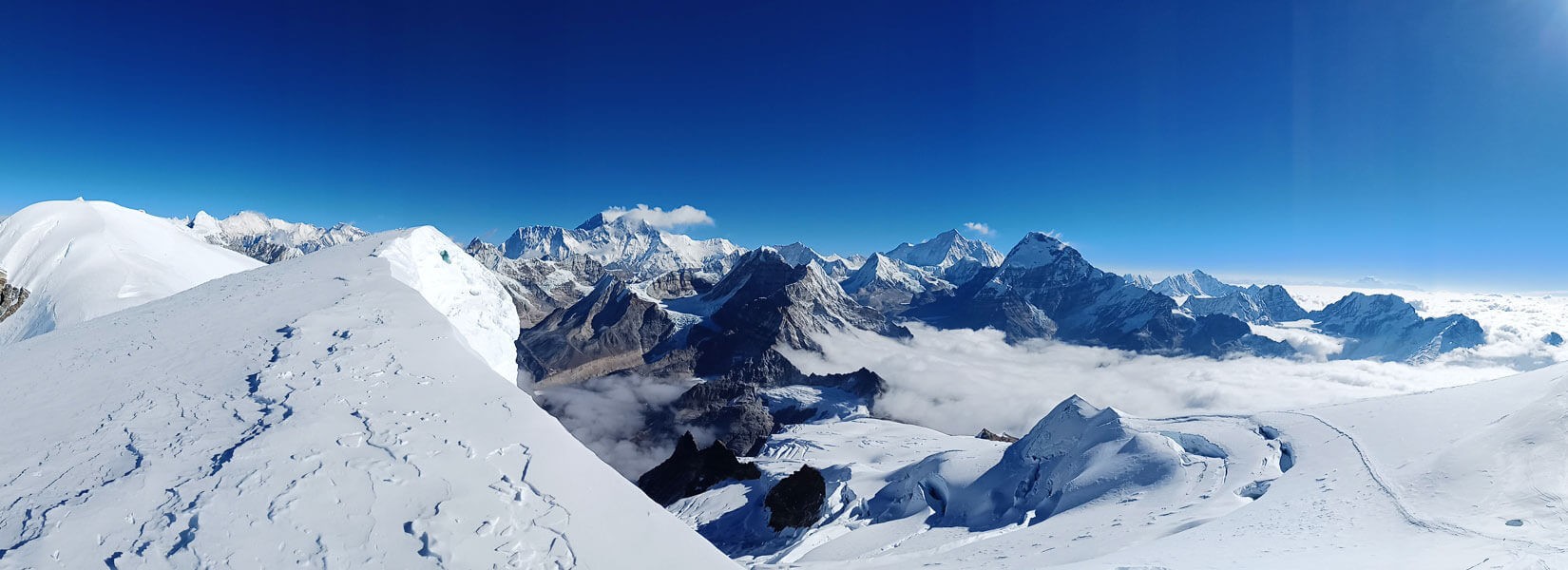 mera peak attraction