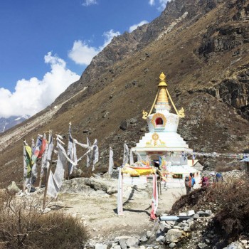 Bouddha on Langtang Valley Trekking