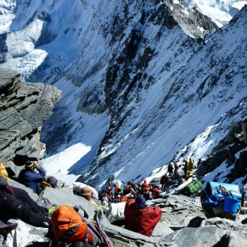 Amphu Labtsa Pass 5845 Meter