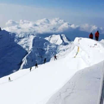 Summit Mera Peak Climbing