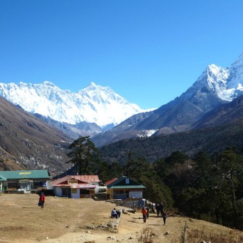 Ama Dablam view on the way of EBC